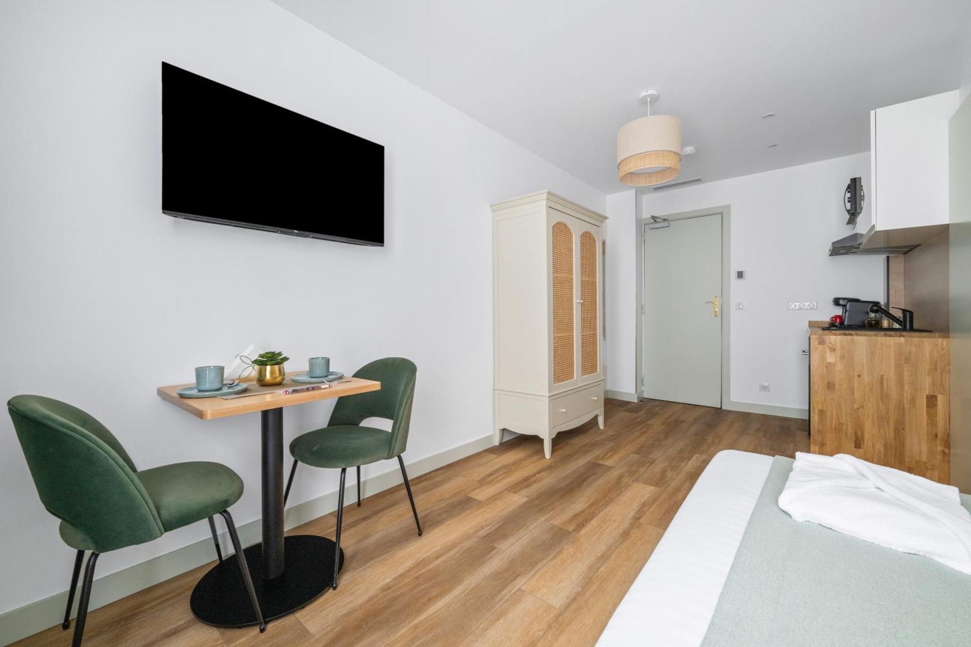 Aparthotel App-Art Niza Exterior foto